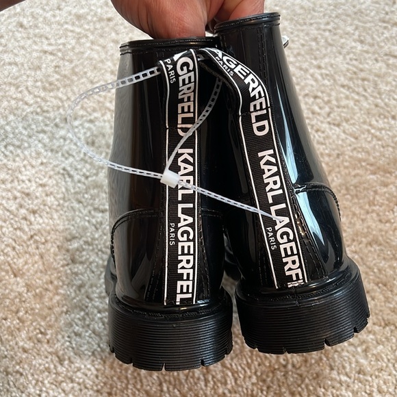Karl Lagerfeld Topanga black rain boot charm detail shoe size 7 pull on - Picture 9 of 9